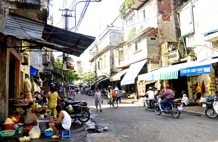 Nguyen Thien Thuat Street